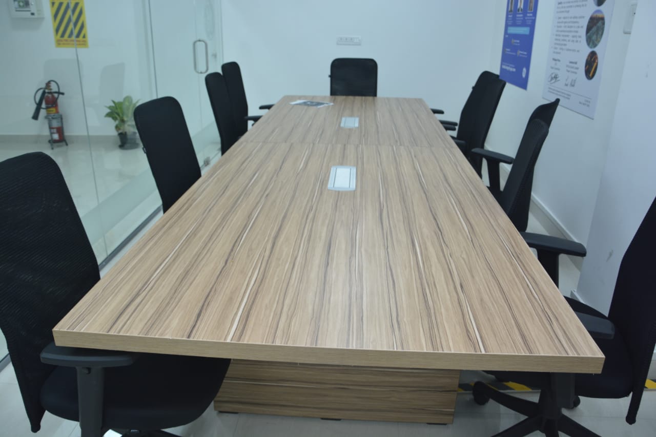 Conference & Meeting Rooms
